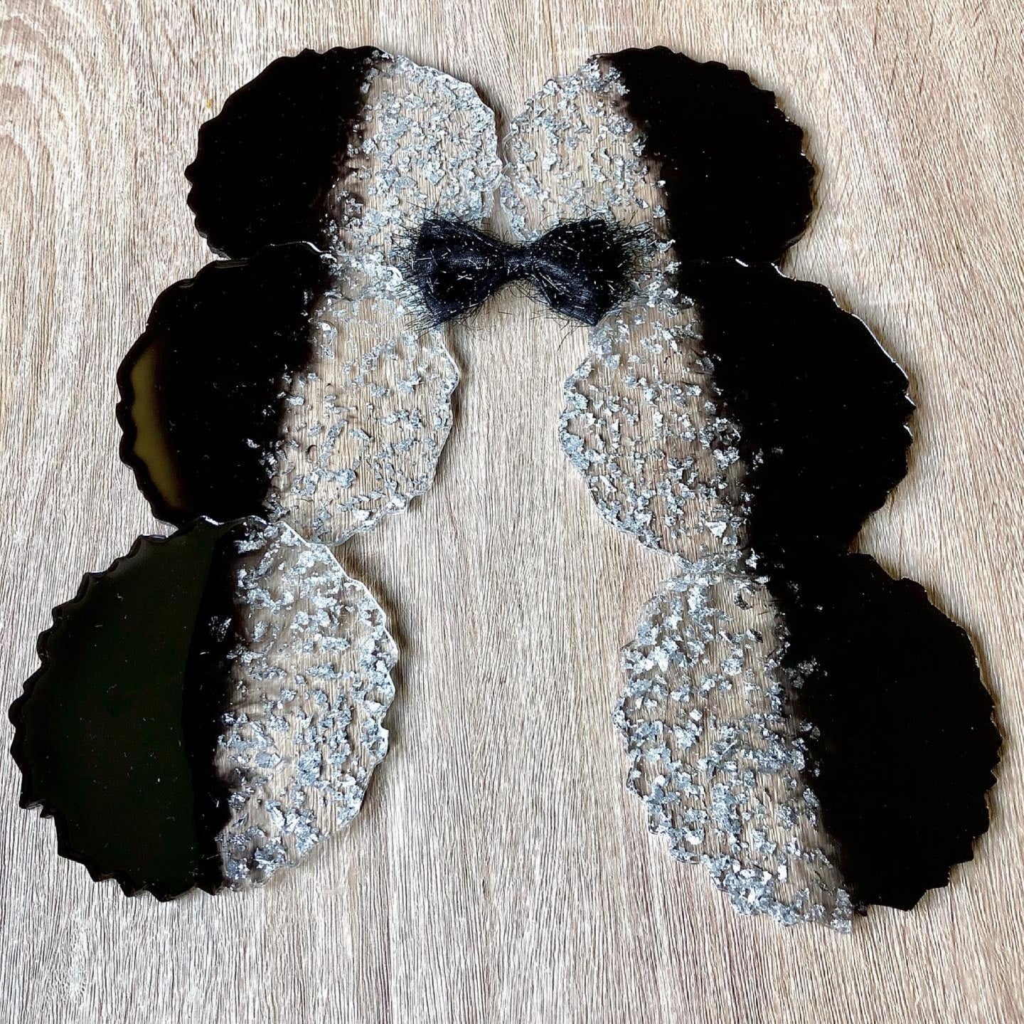 Black Pearl Radiance: Individual Black Resin Coaster with Silver Leaves - Geode Shape - 5in