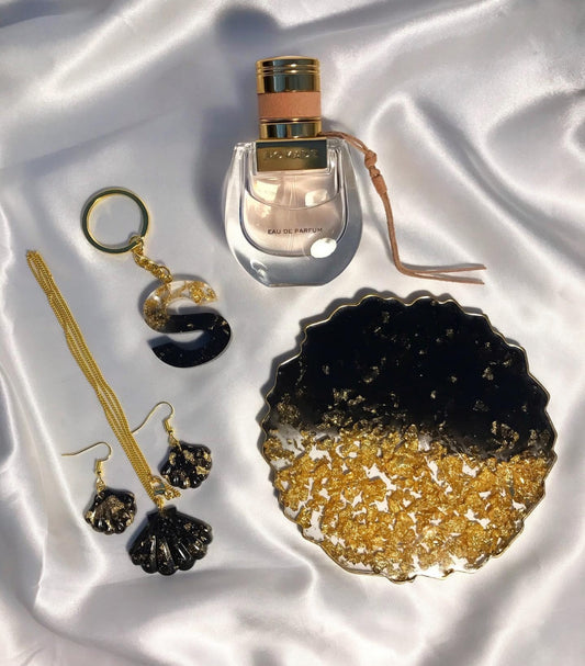 Black Pearl Radiance: Individual Black Resin Coaster with Gold Leaves & Gilded Edges - Geode Shape - 5in